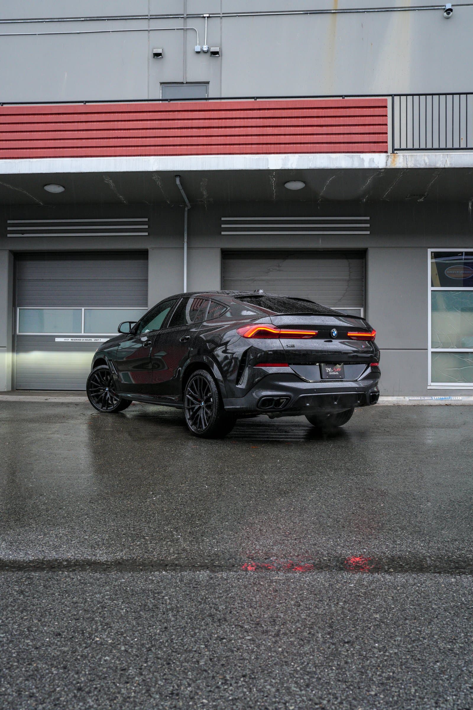 BMW X6 M60i